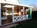 Veranda, Veranda Plaza, Glazen schuifwanden, terrasoverkapping, overkapping, buitenkamer, tuinkamer, Carport houtkachel, lichtstraat, daklicht, balustrade, hekwerk, terrasverwarming, tuin, terras, houten vloer.