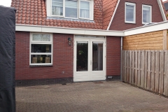 Veranda, Veranda Plaza, Glazen schuifwanden, terrasoverkapping, overkapping, buitenkamer, tuinkamer, Carport houtkachel, lichtstraat, daklicht, balustrade, terrasverwarming, tuin, terras, houten vloer.