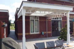 Exclusieve Veranda Terrasoverkapping met Raster en Daklicht van Veranda Plaza in Oegstgeest