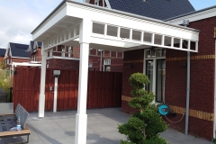 Exclusieve Veranda Terrasoverkapping met Raster en Daklicht van Veranda Plaza in Oegstgeest