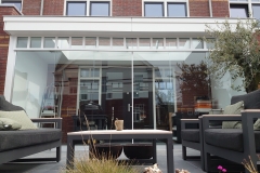Exclusieve Veranda Tuikamer met Glazenschuifwanden van Veranda Plaza in Oegstgeest