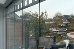 Exclusieve Veranda Tuikamer met Glazenschuifwanden van Veranda Plaza in Oegstgeest