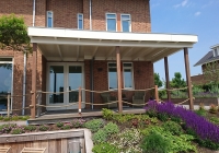 Veranda, Veranda Plaza, terrasoverkapping, overkapping, buitenkamer, tuinkamer, houtkachel, lichtstraat, Glazen schuifwanden, daklicht, balustrade, terrasverwarming, tuin, terras carport, terras, vlonder