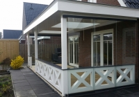 Veranda, Veranda Plaza, terrasoverkapping, overkapping, buitenkamer, tuinkamer, houtkachel, lichtstraat, Glazen schuifwanden, daklicht, balustrade, terrasverwarming, tuin, terras carport, terras, vlonder