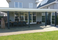 Veranda, Veranda Plaza, terrasoverkapping, overkapping, buitenkamer, tuinkamer, houtkachel, lichtstraat, Glazen schuifwanden, daklicht, balustrade, terrasverwarming, tuin, terras carport, terras, vlonder
